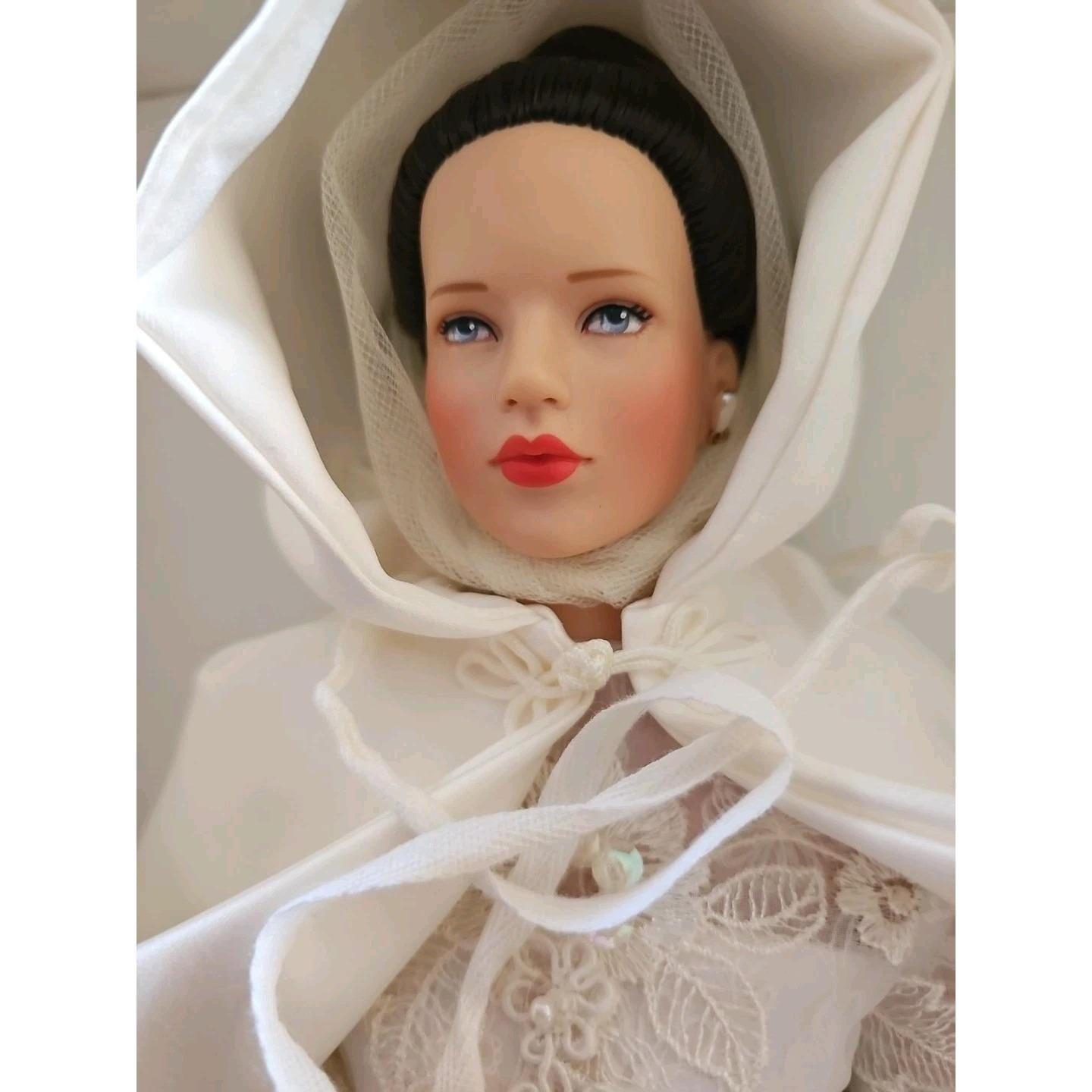 POUPÉE ANCIENNE MIGNONNETTE communiante visage céramique années 50 EUR 17,90 - FR