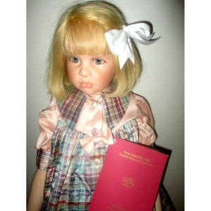 Hildegard Gunzel Binella 28 Poseable Blonde Puppen Doll MIB w/COA 44/750 image 6
