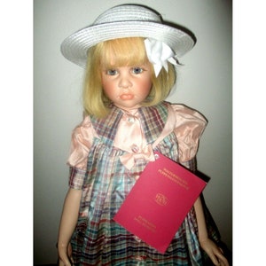 Hildegard Gunzel Binella 28 Poseable Blonde Puppen Doll MIB w/COA 44/750 image 3