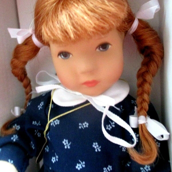 Kathe Kruse Teggy Sue 10" Puppe Human Hair Doll in Tea Cozy Dress  Doll is # 19/80 Hand Signed MIB COAs