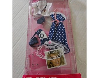2006 Mattel Barbie Fashion Fever Outfit Designed by Hilary Duff  New In Box