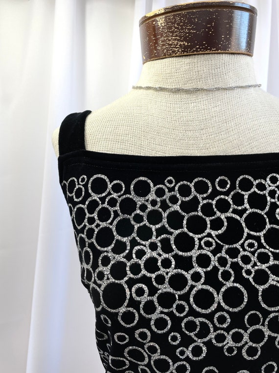 The Sally: 90s Vintage Black Velvet Square Neck J… - image 4