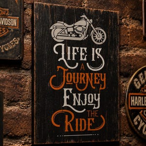 Distressed Motorcycle Sign: Biker Bar Man Cave Decor bild 1