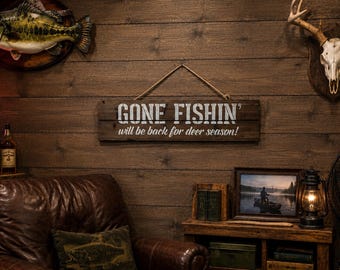 Gone Fishin' Rustic Wood Sign: Funny Man Cave Decor