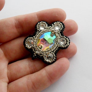 White turtle rhinestone beaded embrodered animal jakcet brooch Ocean themed gift for Women Sea jewelry turtle jacket brooch pin Scarf pin