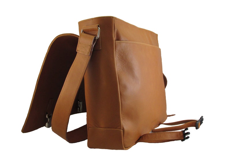 Computer shoulder bag Handmade leather messenger bag. Laptop bag