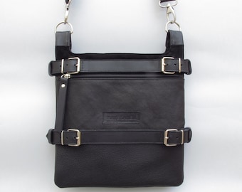 Leather and canvas crossbody bag. Waxed cotton shoulder bag. Leather and canvas saddlebag. Black double shoulder bag.