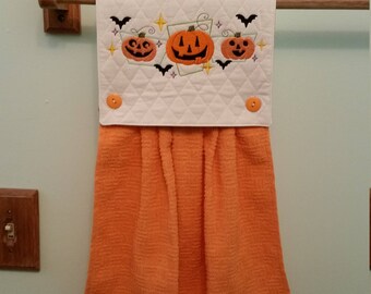 Halloween kitchen towel 1