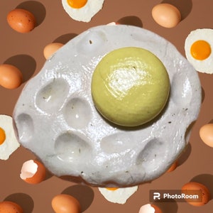 Magnet pepper egg image 1