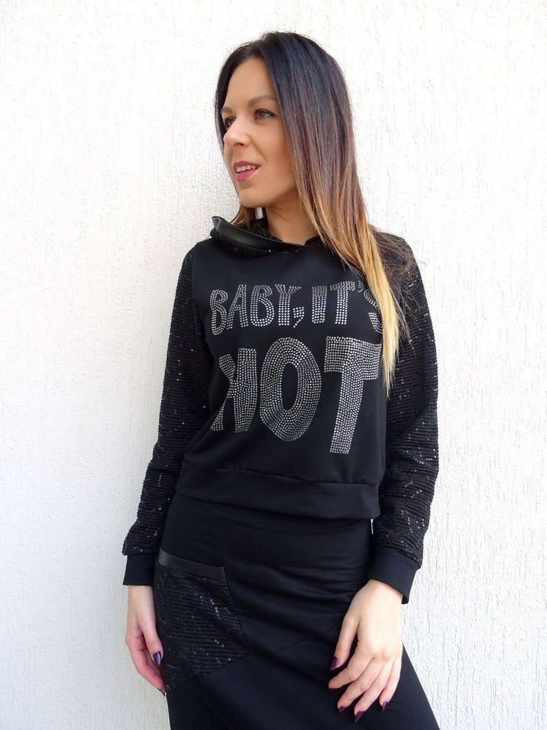Women Clothing Women Hooded Sweatshirt Graphic Sweatshirt Black Sweatshirt Black Hoodie Oversized Sweatshirt YANORA Hooded Sweatshirt