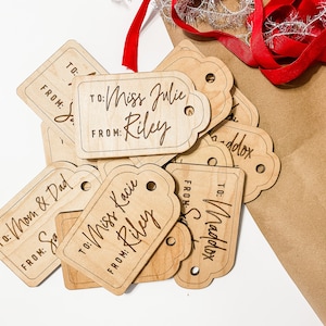 Personalized Wooden Gift Tag Custom Family Gift Tag Personalized Basket Tag Large Gift Tag Gift Embellishment Reusable Name Tag image 1