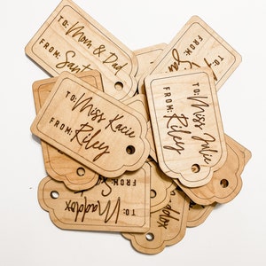 Personalized Wooden Gift Tag Custom Family Gift Tag Personalized Basket Tag Large Gift Tag Gift Embellishment Reusable Name Tag image 5