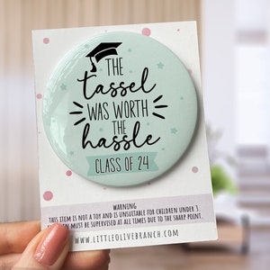 Graduation Badge - I Graduated Badge - Celebration Badge - Congratulations Badge - B103
