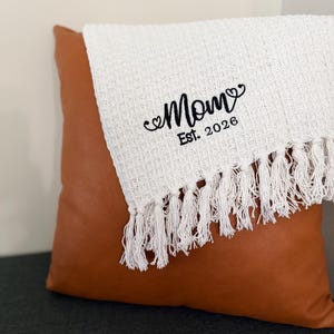 Embroidered Waffle Blanket, Custom Name Throw, Personalized Mom Gift image 3