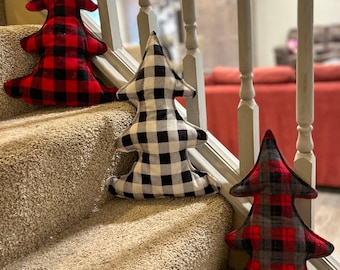 Christmas Tree Shaped Pillow 15"x12", Buffalo Plaid Flannel, Farmhouse, Rustic, Christmas decoration, Throw pillow, Christmas gift, handmade