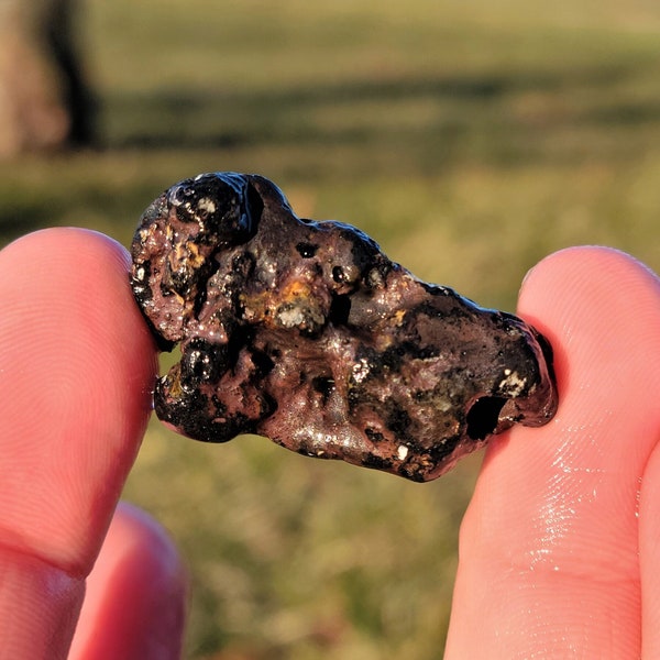 Vesicular Slag Oxide Mineral w Red Shades, Iron Ore, Hematite, Magnetite Deposit ~ Great Lake Huron Michigan 5g Raw Unpolished Man-Altered