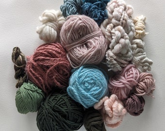 Swifty, Folklore, XL, Weaving Yarn Fiber Pack, Fiber Bundle, Roving Wool, Yarn Bundle, Wool Yarn, Chunky Yarn, Silk Ribbon, Art Yarn, Pink
