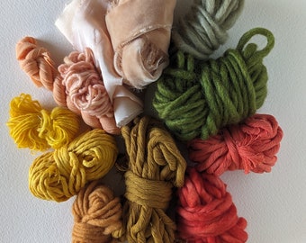 Red, Yellow, Green, Weaving Yarn Fiber Pack, Fiber Bundle, Roving Wool, Yarn Bundle, Wool Yarn, Chunky Yarn, Silk Ribbon, Art Yarn, Velvet