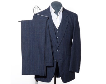 40R Vintage Blue Gray Plaid Wool-Blend Three-Piece Suit 32x30 Trousers Vest Jacket Size M