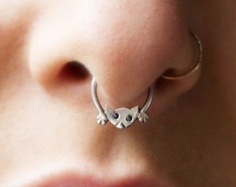 Handmade Sterling Silver Cat Septum Ring with Spinel Eyes | Body Jewelry