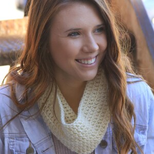 Cowl, Wool Cowl, Crochet Cowl, Cowl Scarf, Cowl Neck-warmer, Women&#39;s Scarf, Women&#39;s Cowl, Gift for Her