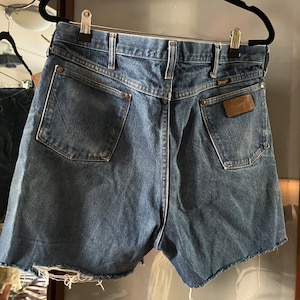 Vintage Wrangler Jean Shorts with custom stitching on the leg size 36