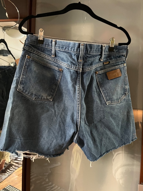 Vintage Wrangler Jean Shorts with custom stitchin… - image 1