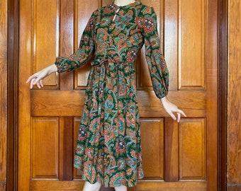 Vintage 70s boho dress 70s paisley print dress vintage 70s poly dress 70s floral dress purple roses CarnivalofFashion