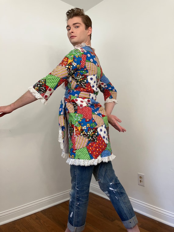 70s Patchwork print quilted wrap jacket - image 8