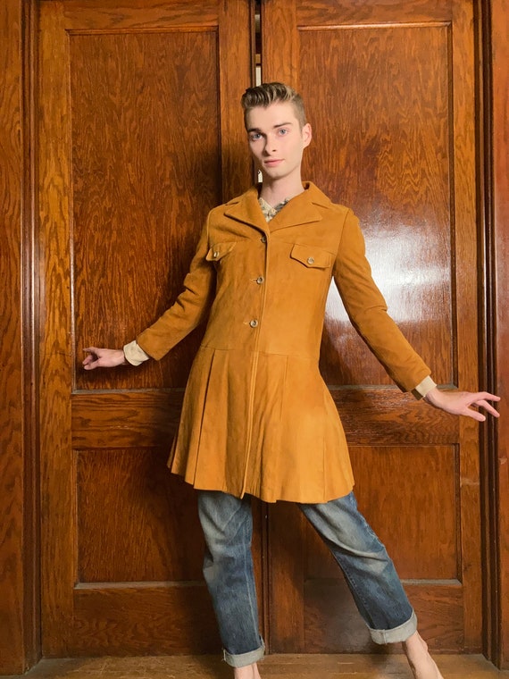 60s Suede pleated dress coat - image 3