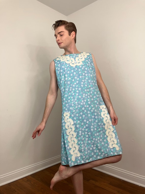 60s the Lilly / Lilly Pulitzer Floral Signature Print Shift Dress