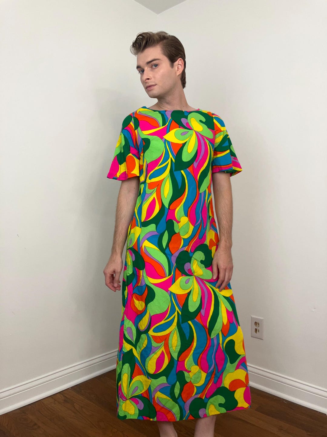 70s Hawaiian Psychedelic Groovy Rainboow Kaftan With Short Bell Sleeves ...