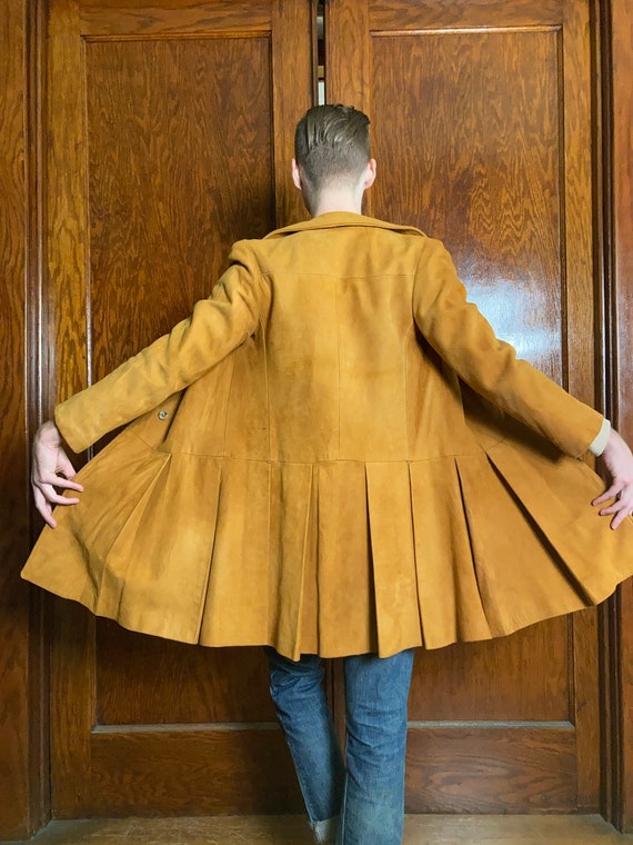 60s Suede pleated dress coat - image 8