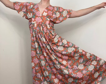 70s Floral flutter sleeve maxi dress