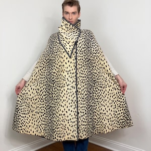 60s / 70s Velvetten cheetah print cape by Raincheetahs