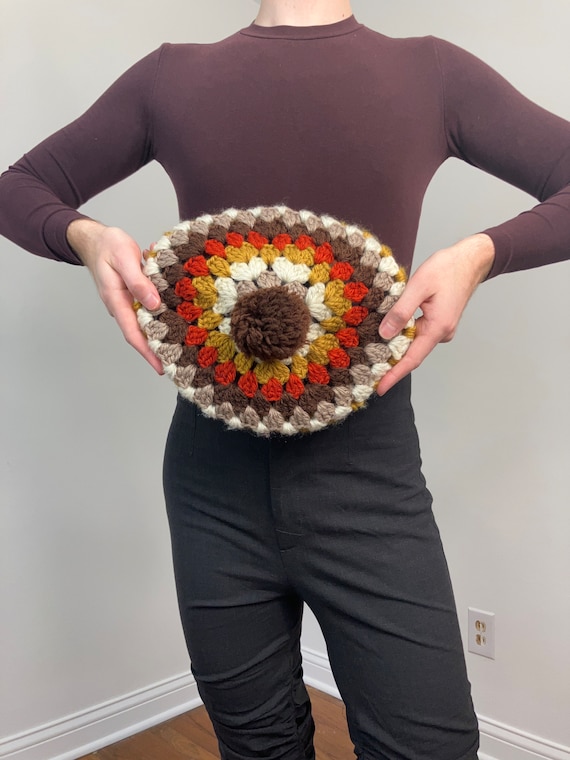 70s Crochet beret with pom pomp - image 2