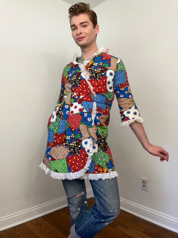 70s Patchwork print quilted wrap jacket - image 4