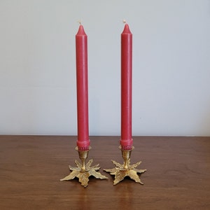 Vintage Pair of Solid Brass Holly Leaves Candlestick Holders for Taper Candles Gold Christmas Thanksgiving Holiday Table Mantel Decor