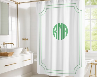 Cortina de ducha con monograma verde: decoración de baño personalizada con iniciales