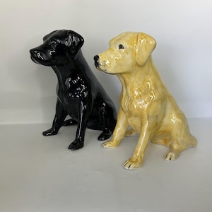 Personalised Labrador dog salt and pepper shakers.Hand sculpted.