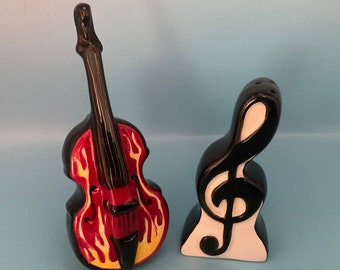 Double Bass and G clef Salt and Pepper Shaker .Rockabilly/Psychobilly/Rock’n’Roll style