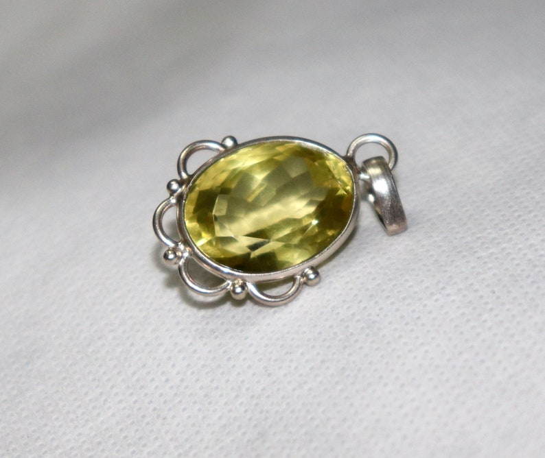 Gift to her Natural Lemon quartz Pendant-Lemon quartz Silver pendant-emerald cut Lemon quartz Pendant Jewelery Yellow stone Pendant