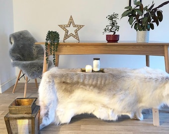 Große seltene Rasse Weiß Grau / Beige / Rentierhaut / Teppich / Überwurfhaut