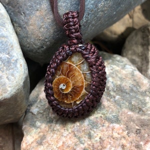 Ammonite macrame pendant necklace with suede adjustable from 14 to 24 image 1