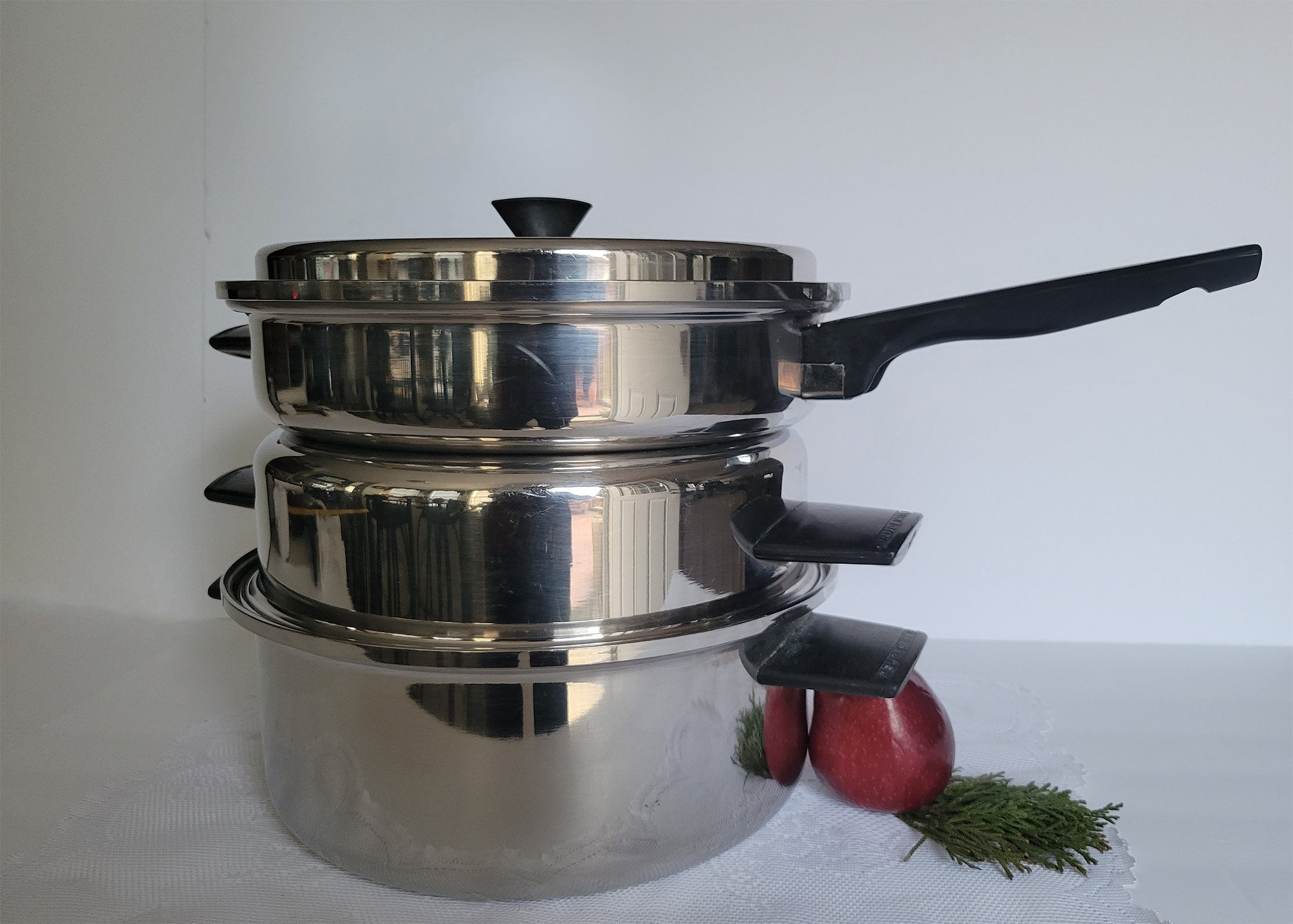 Waterless Cookware, kitchen decor, stock pots [steam control]