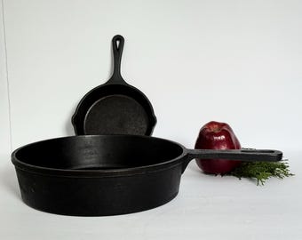 Juego de sartenes vintage de hierro fundido con precio reducido: Sartén Valor de 15 cm y sartén honda de 25 cm, fabricadas en México.