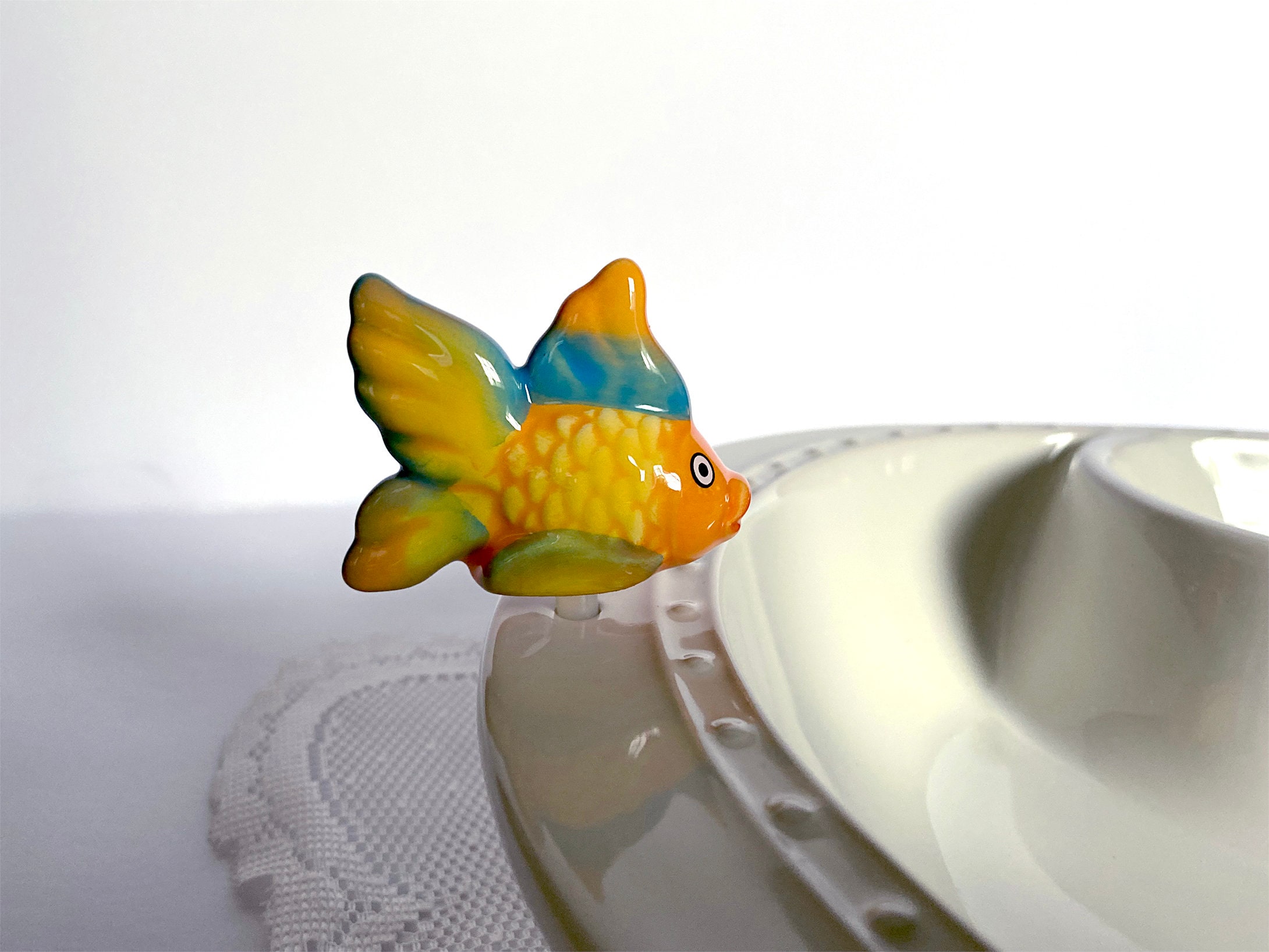 REDUCED Nora Fleming Pearl Dot Chip and Dip Platter With Tropical