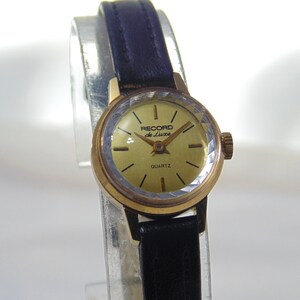 Women&#39;s Record de luxe gold plated quartz watch