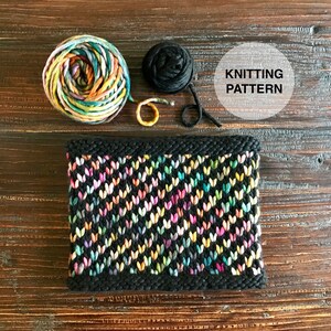 Spiral Up Cowl Knitting Pattern