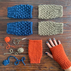 Homebody Fingerless Mitts Knitting Pattern image 4